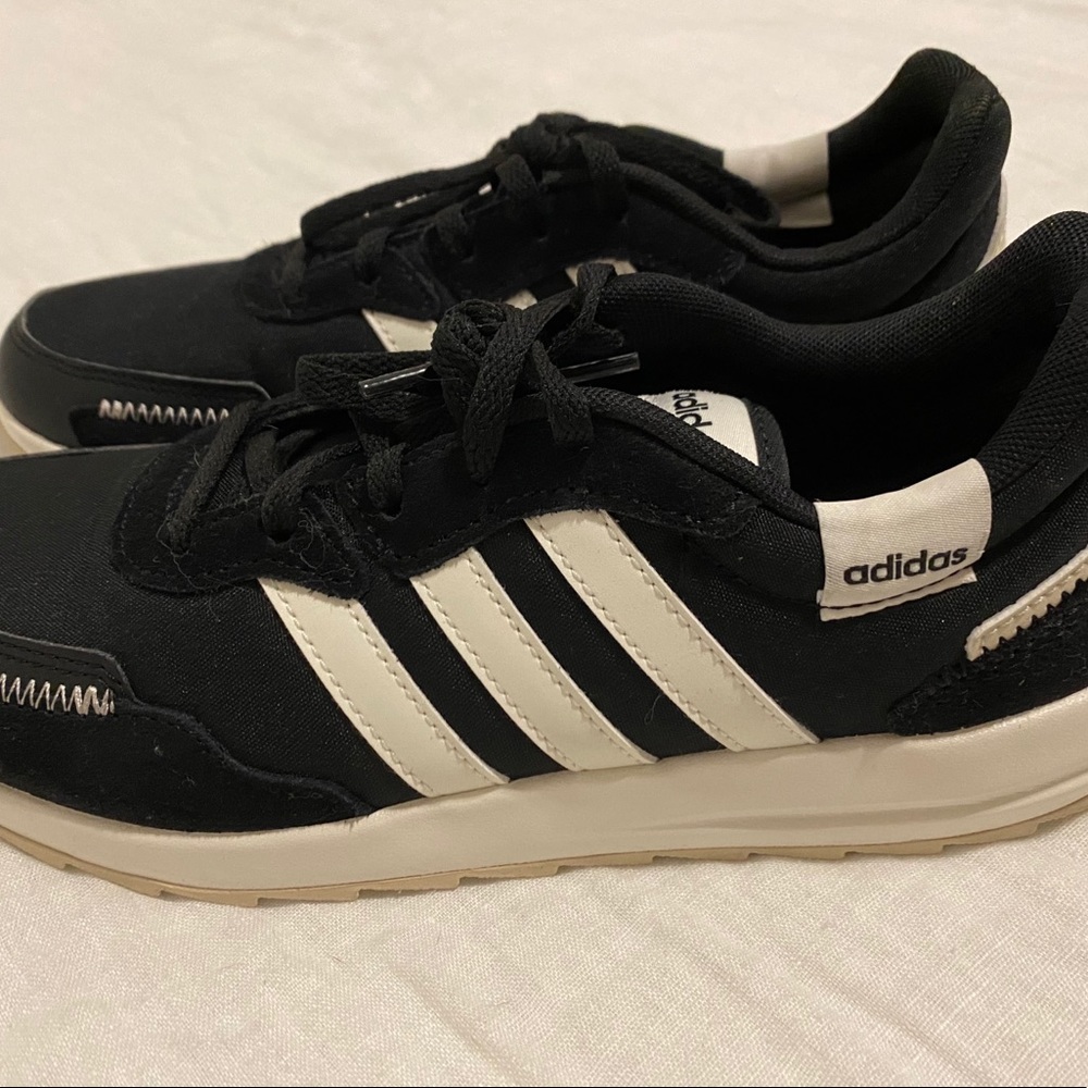Adidas RETRO RUN